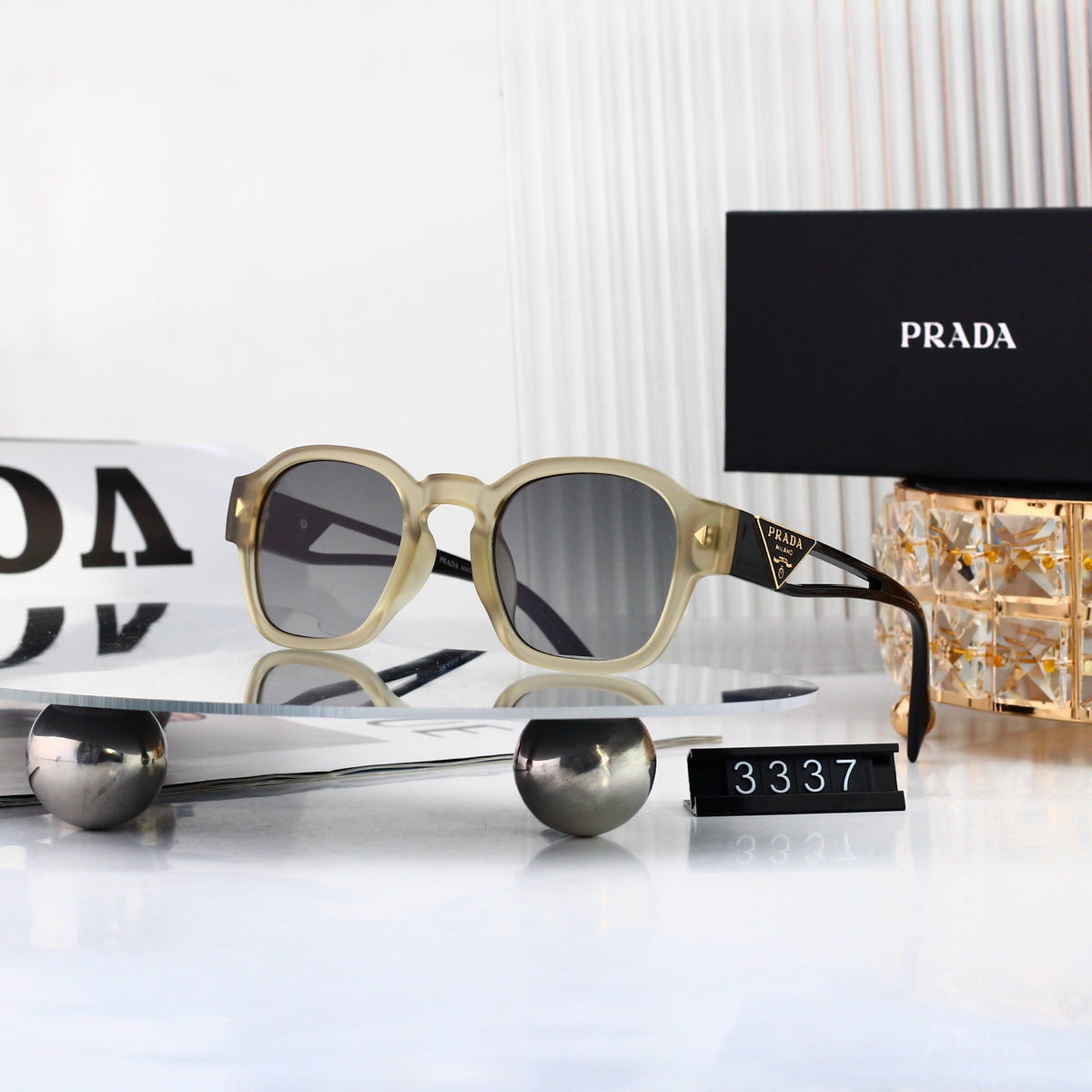 5 colors of fashionable and popular sunglasses 3337