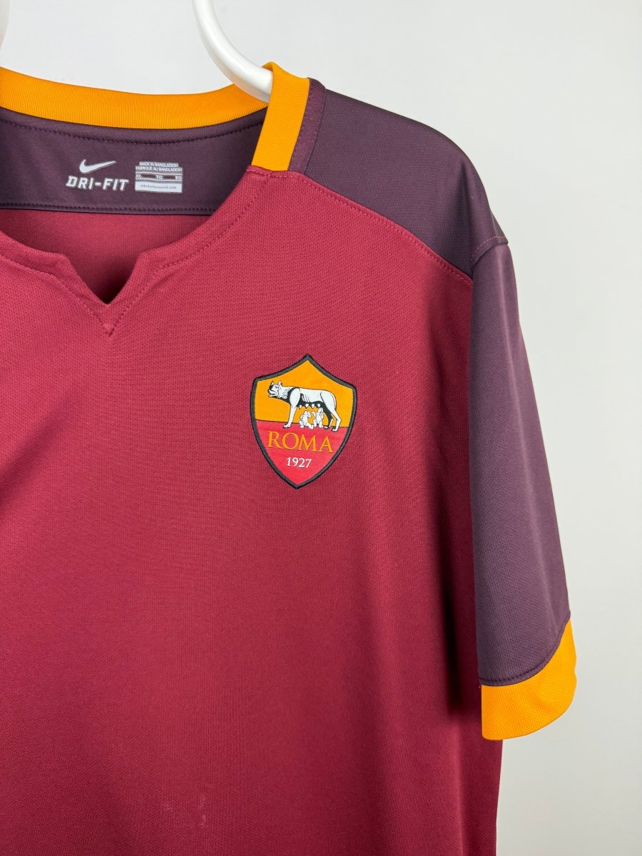 Francesco Totti - Roma 2015/16 home jersey 🇮🇹
